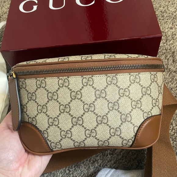 Authentic Gucci GG Icon Belt Bag - Picture 4 of 15